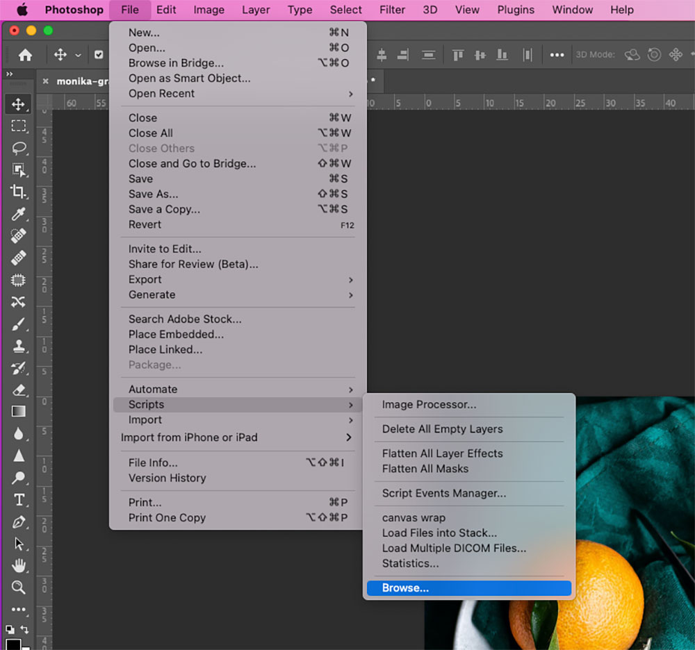 Opening the scripts function in Photoshop